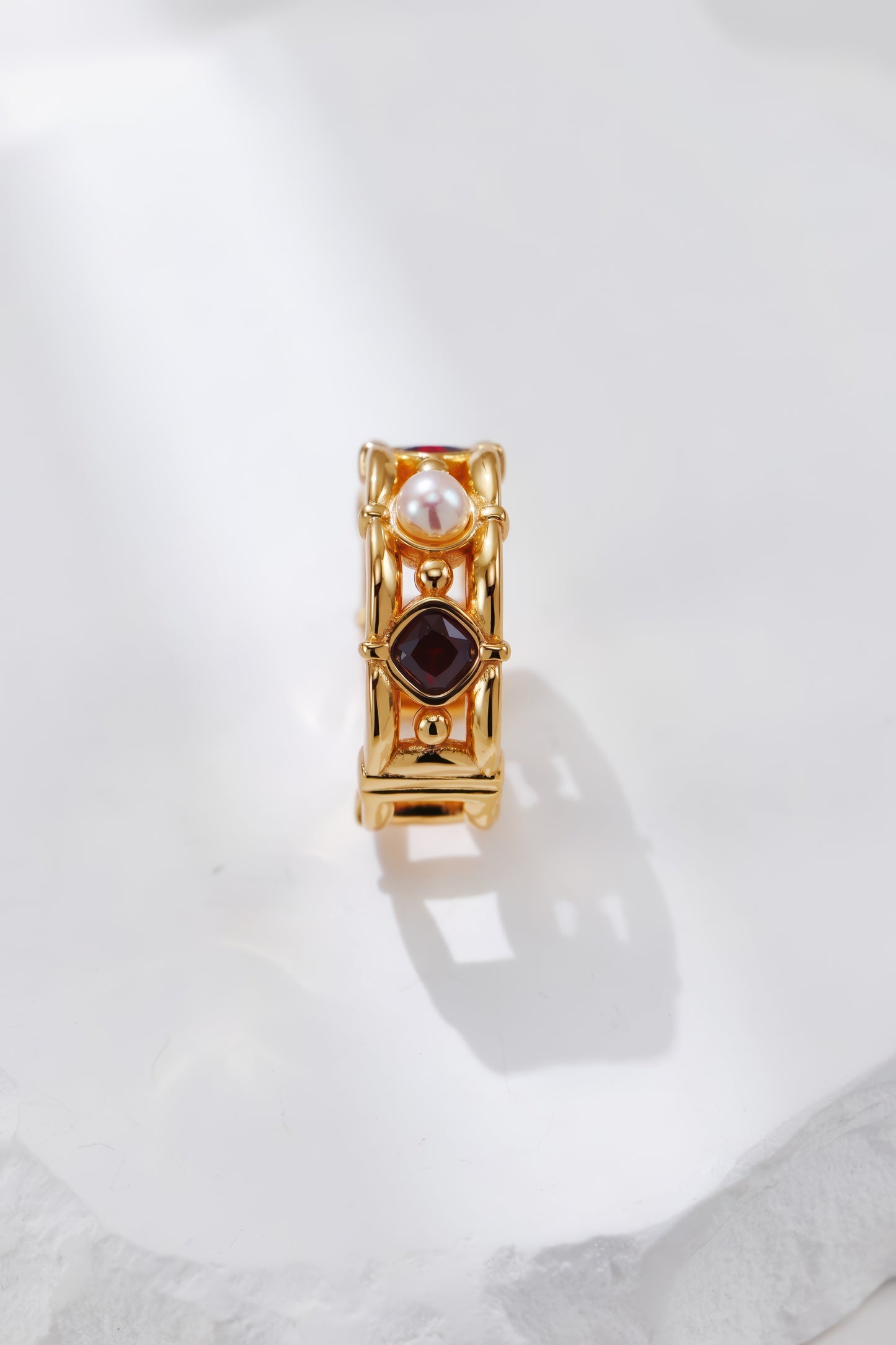 复古金色珍珠红锆戒指 S925银 S50321